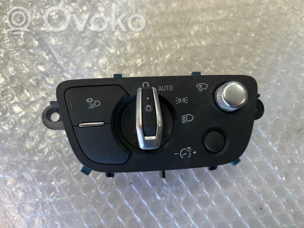 Audi Q7 4M Light switch 