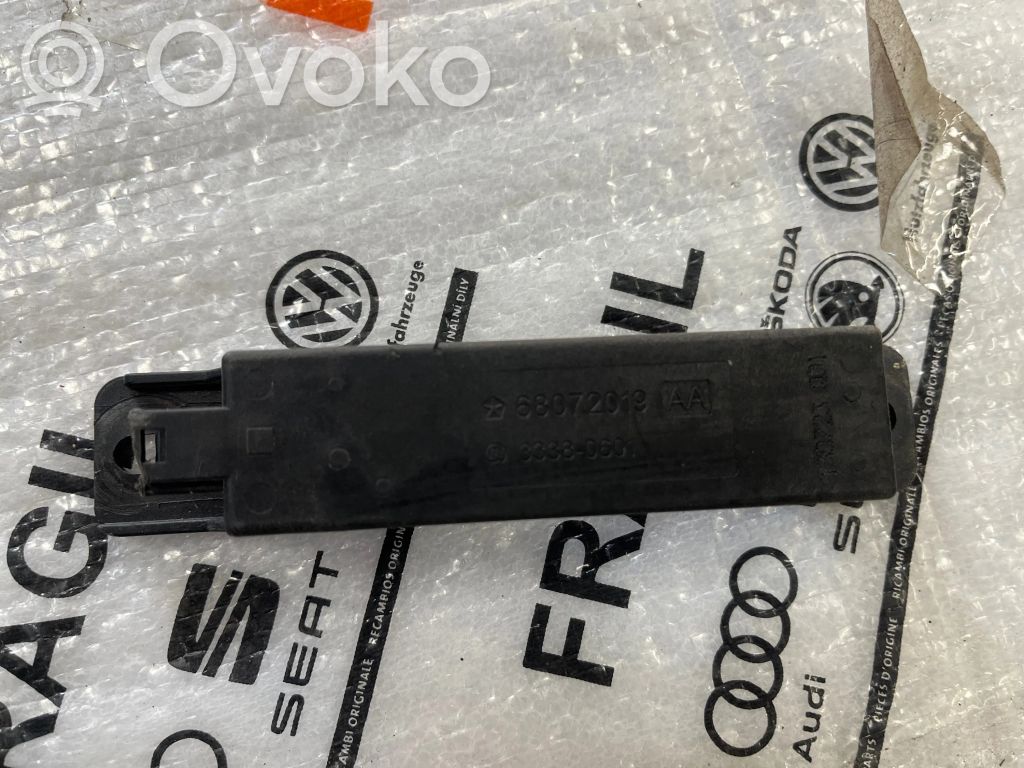 Dodge Challenger Unitate/modul de control fără cheie (KESSY) 