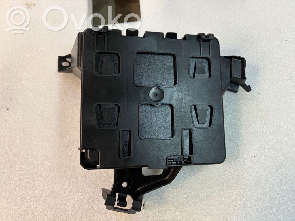 Mukavuusmoduuli   8W1907064AB,5DK01436511,8W1907064B