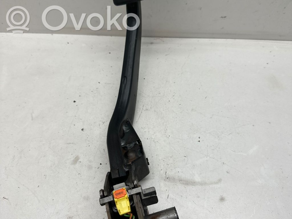 Volvo XC90 Brake pedal 