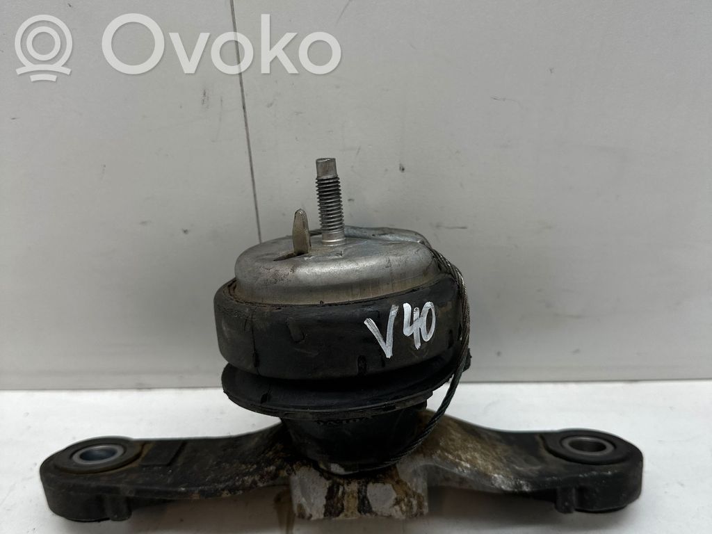 Engine mount bracket   30778953