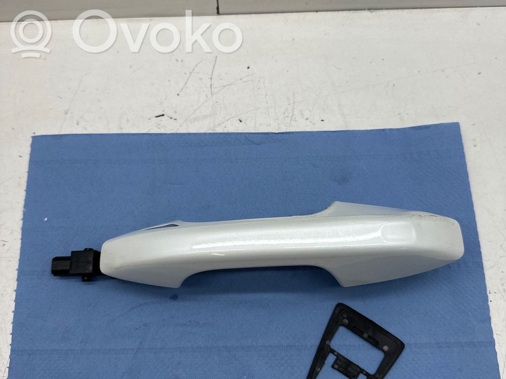 Volvo C40 Manecilla externa puerta delantera 