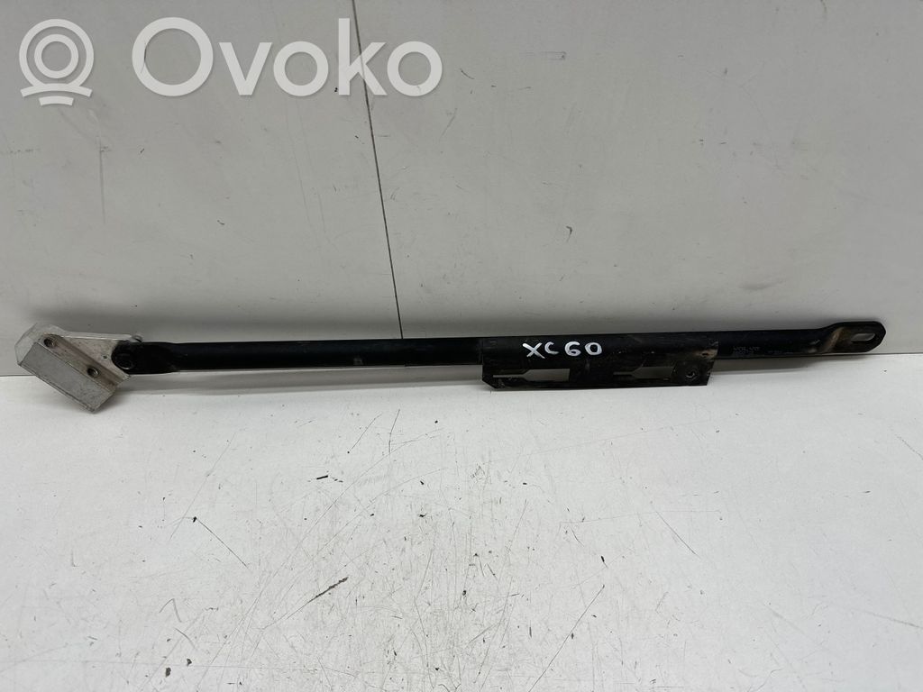 Volvo XC60 Other engine bay part 