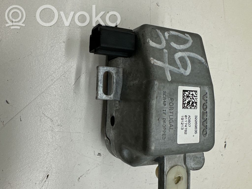 Volvo XC90 Ohjauspyörän lukitus 