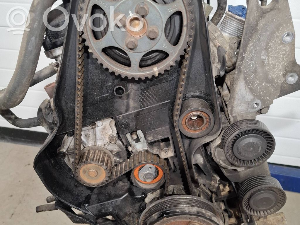 Engine   30731988,D5244T