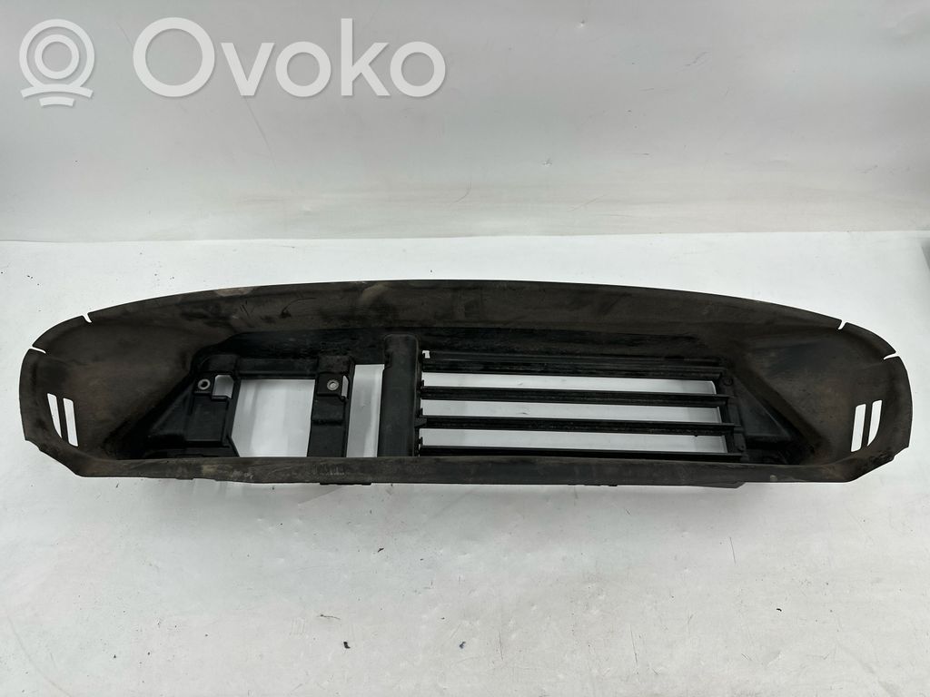 Volvo V40 Kühlerverkleidung 