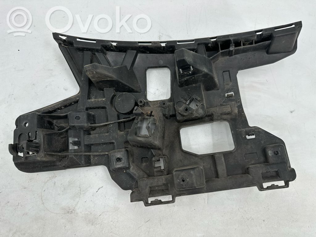 Volvo V40 Etupuskurin kannake 