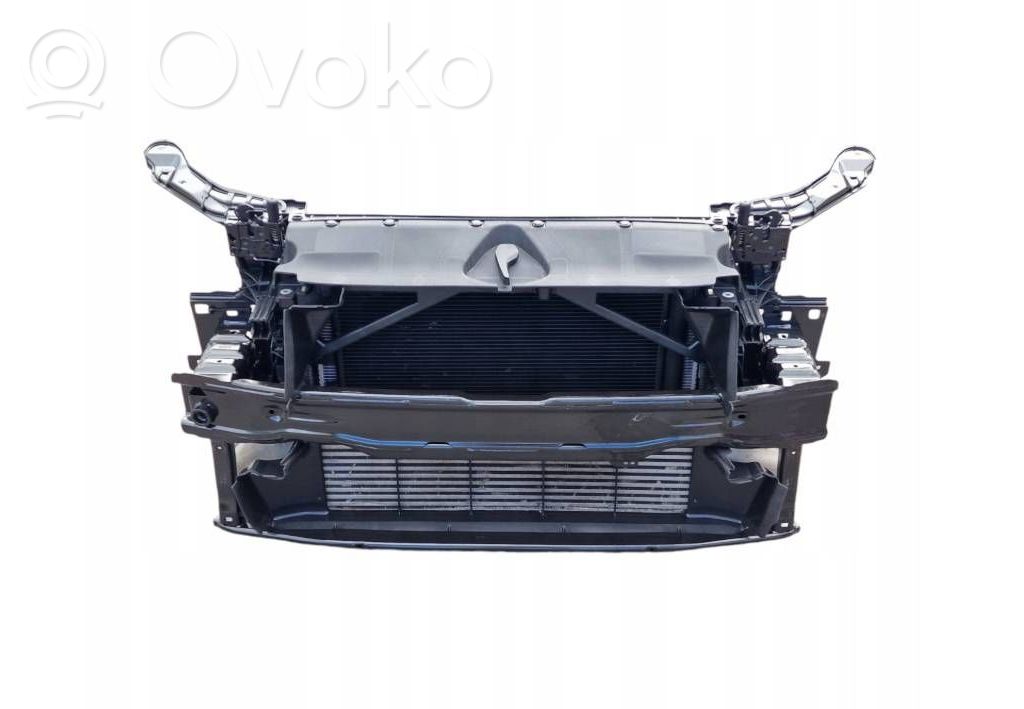Audi A3 8Y Pas przedni 