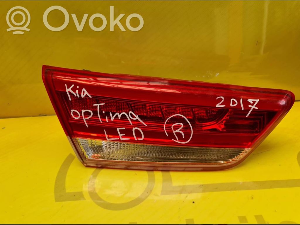 Rear/tail lights   92403D4
