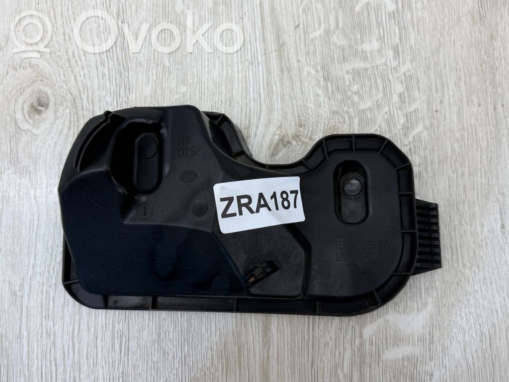 BMW Z4 E85 E86 Headlight/headlamp dust cover 