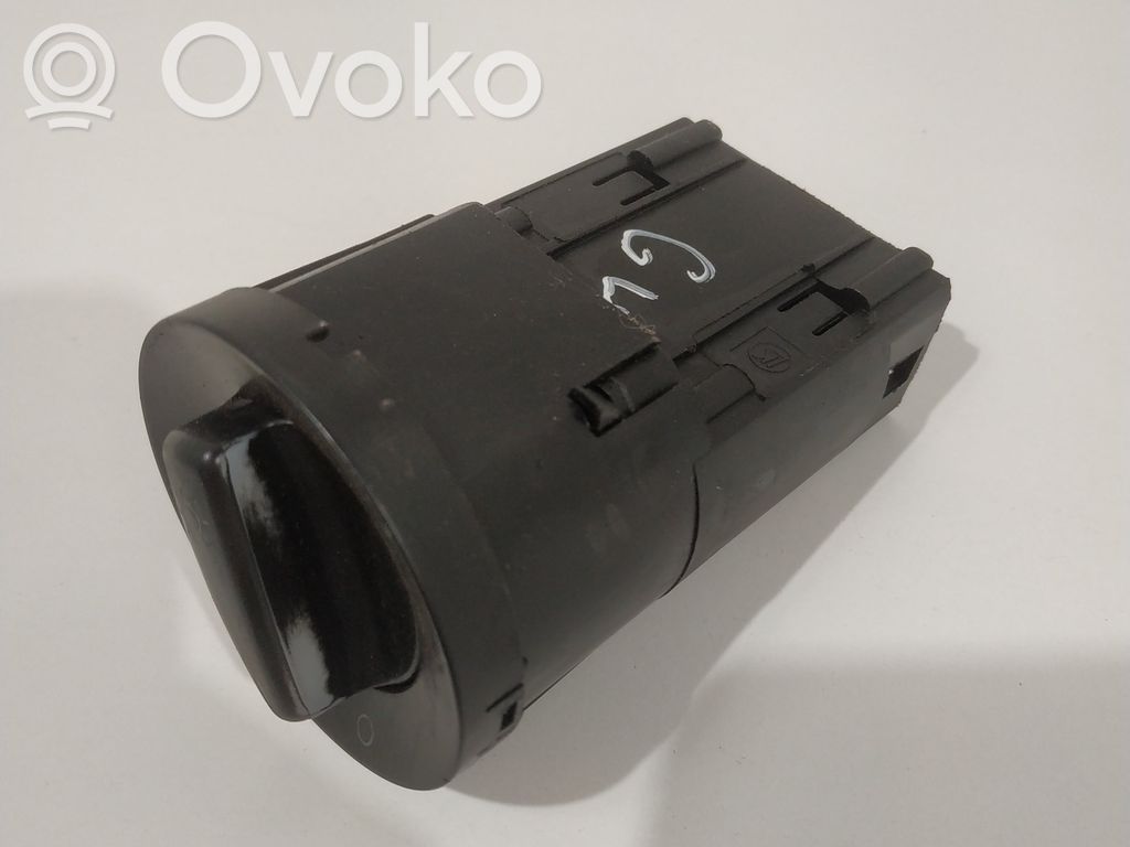 Volkswagen Golf IV Light switch 