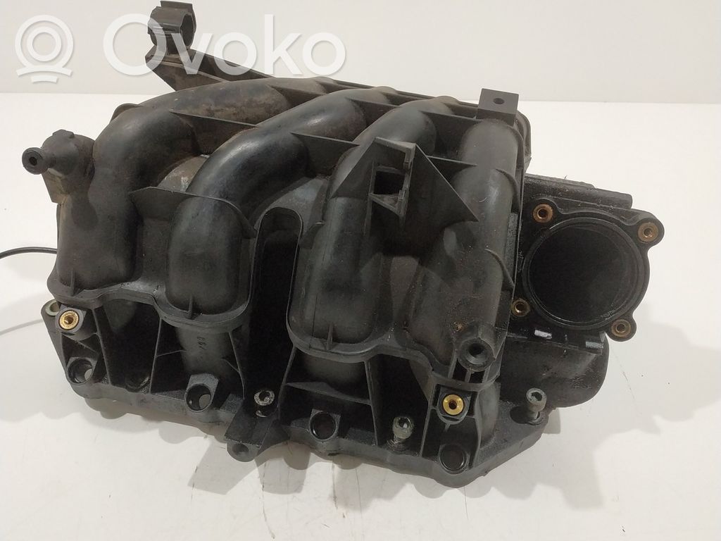 Volkswagen Golf IV Colector de admisión 