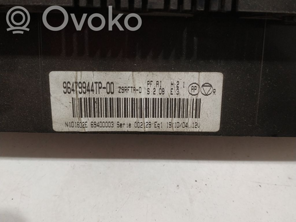 Peugeot 607 Climate control unit 