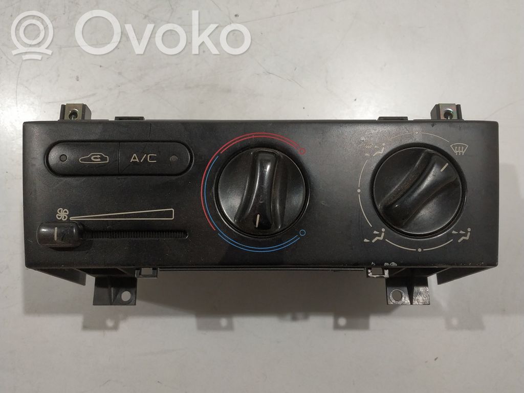 Peugeot 406 Climate control unit 
