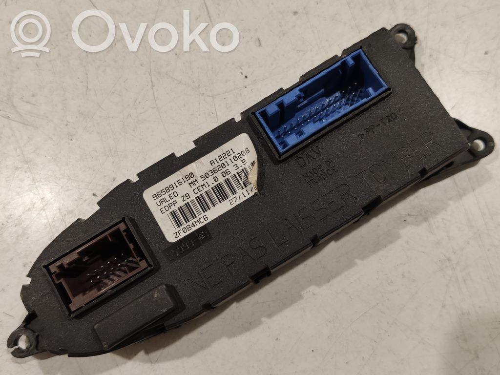 Peugeot 607 Door control unit/module 