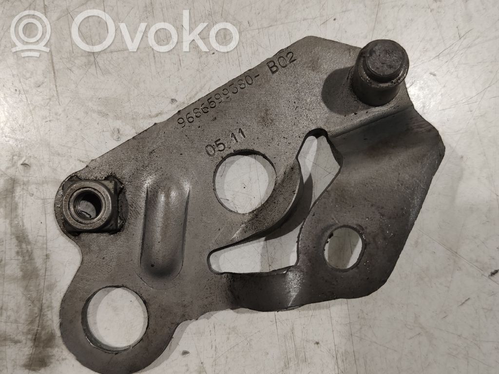 Engine mounting bracket   9686599380