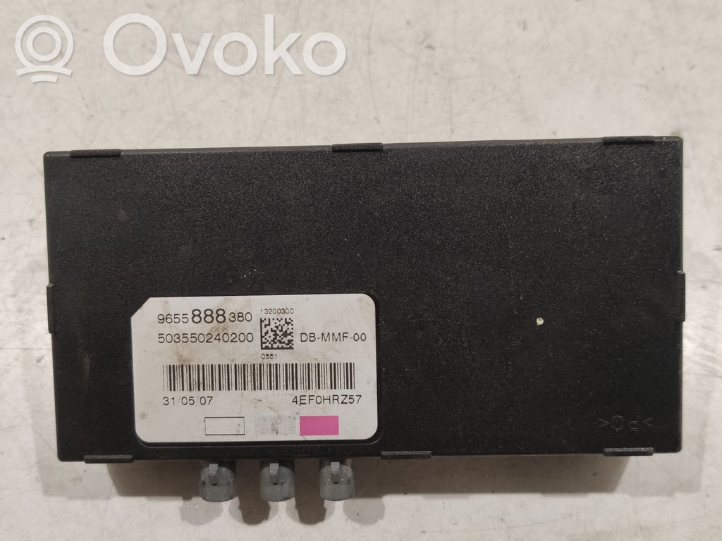 Peugeot 607 Antenos stiprintuvas 