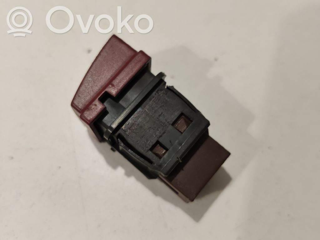 Peugeot 207 Hazard light switch 