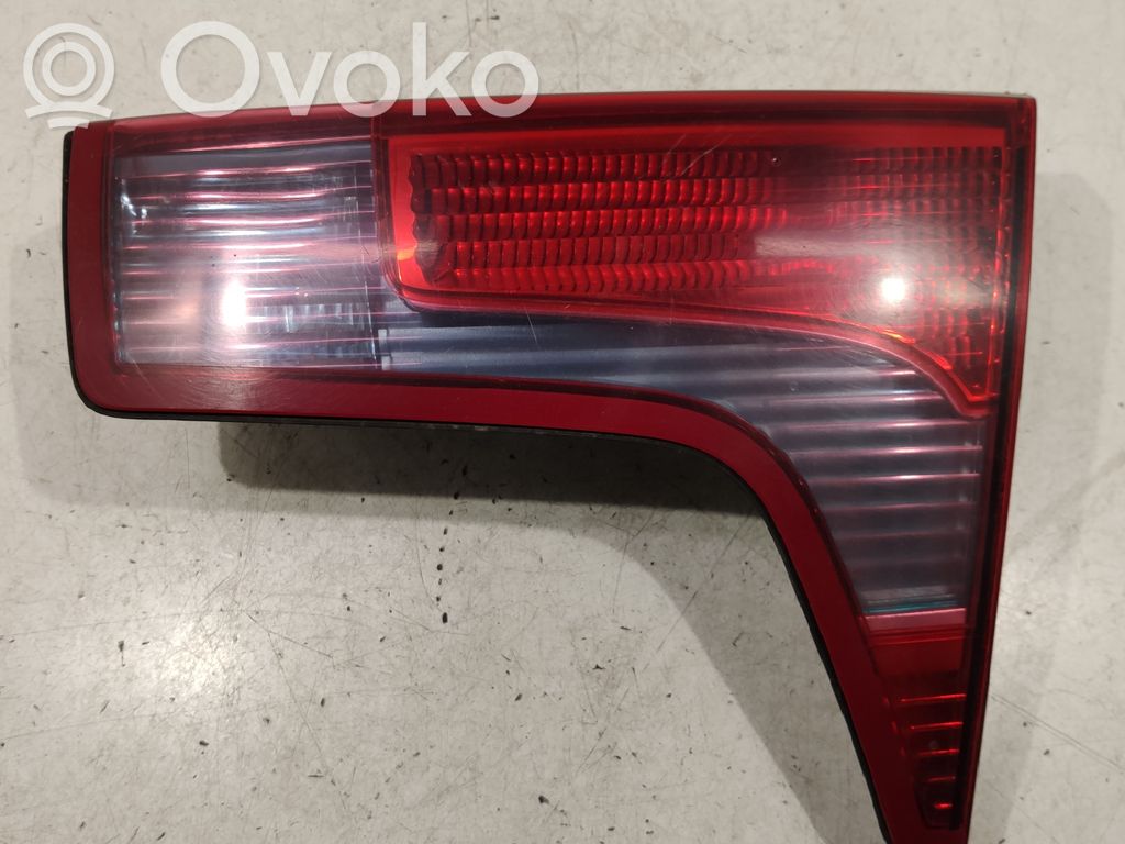 Citroen C5 Galinis žibintas dangtyje 