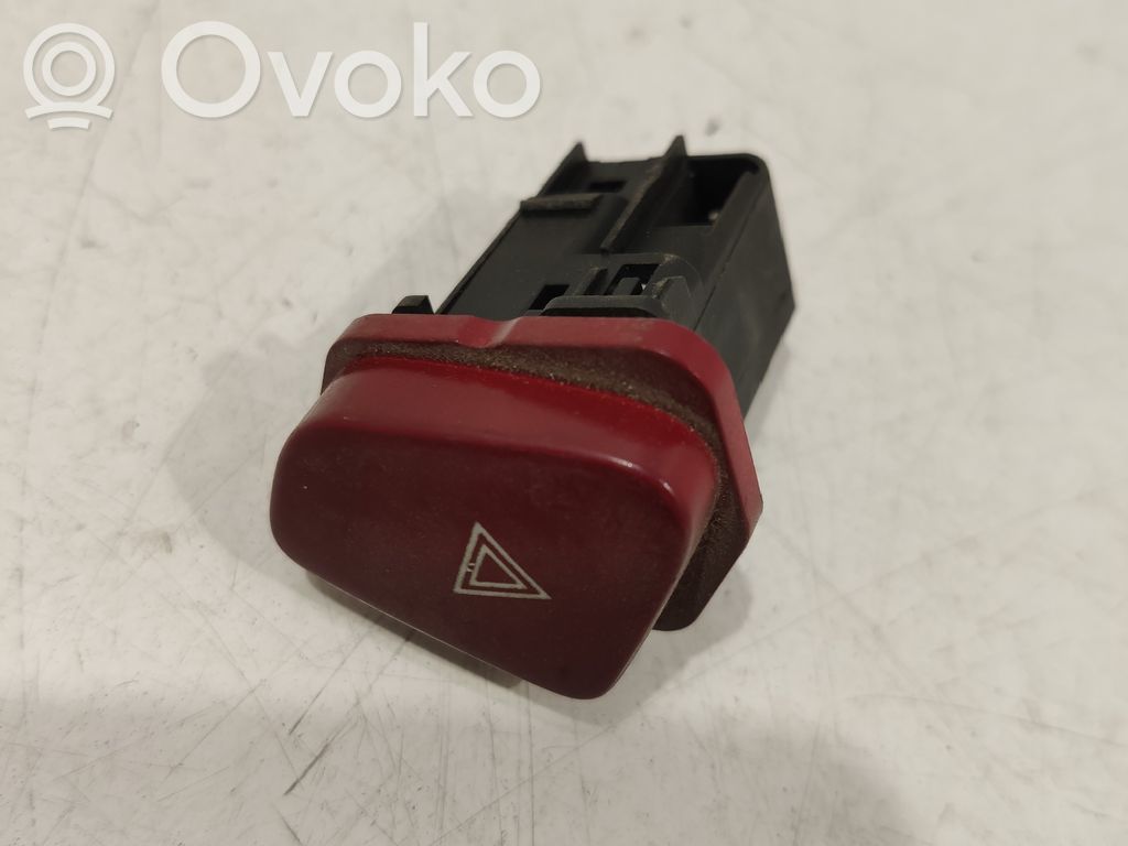 Peugeot 607 Hazard light switch 