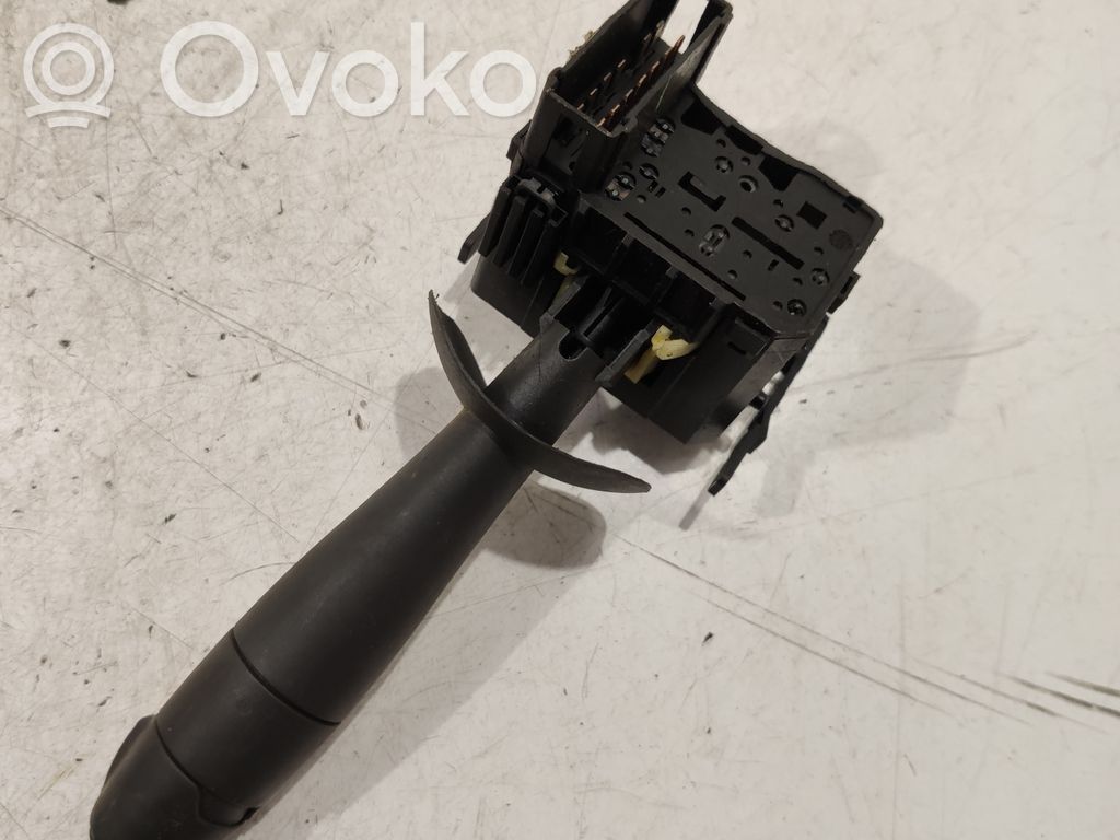 Renault Laguna II Wiper control stalk 