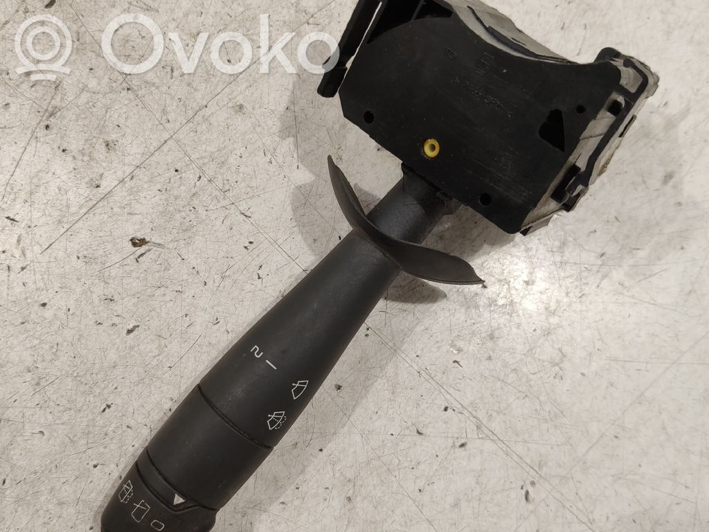 Renault Laguna II Wiper control stalk 