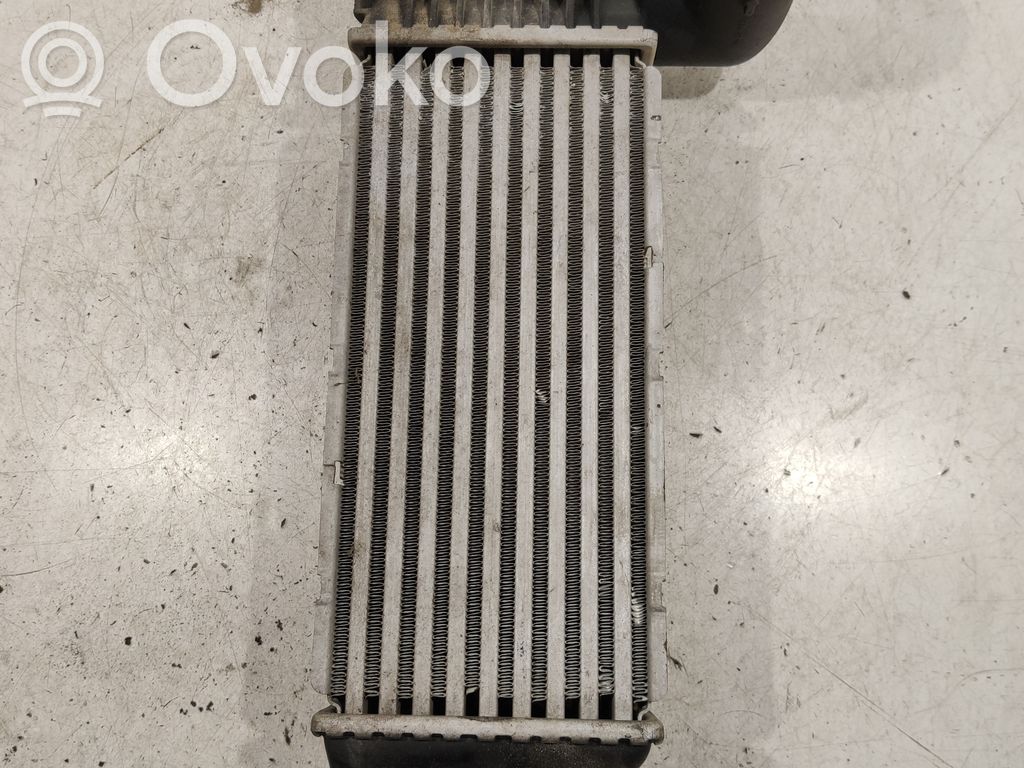 Citroen C5 Interkūlerio radiatorius 