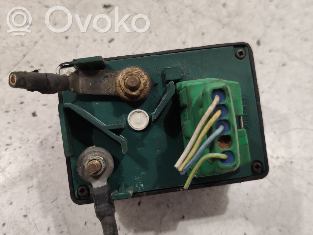 Peugeot 406 Žvakių pakaitinimo rėlė 