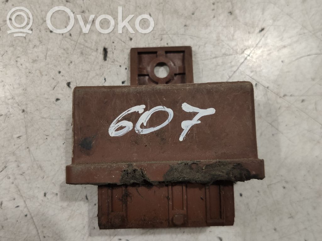 Peugeot 607 Fuel pump relay 