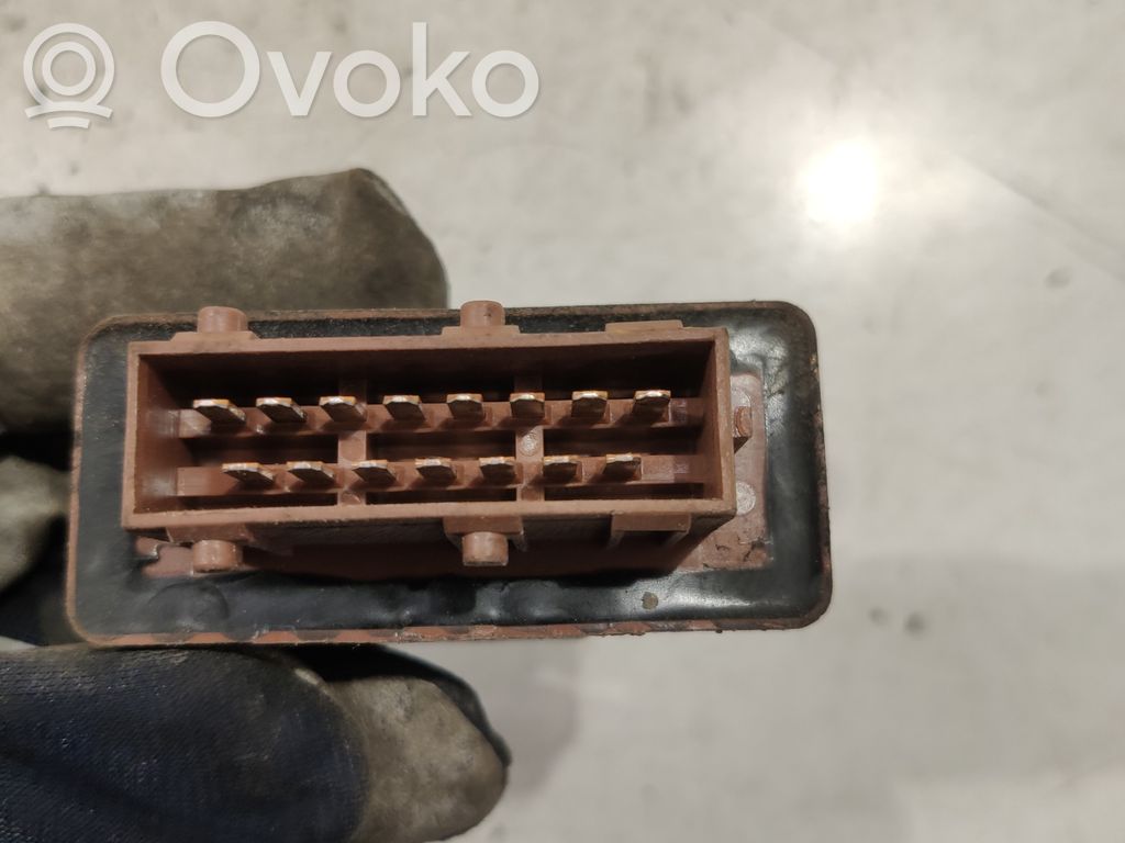 Citroen Xsara Picasso Fuel pump relay 