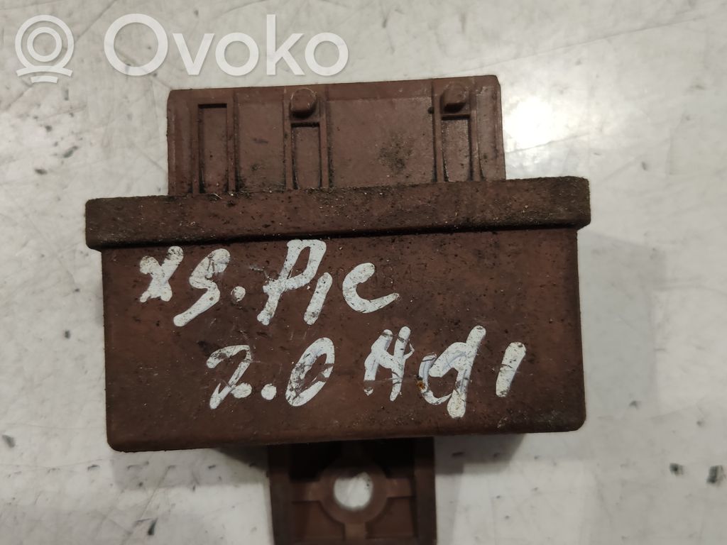 Citroen Xsara Picasso Fuel pump relay 