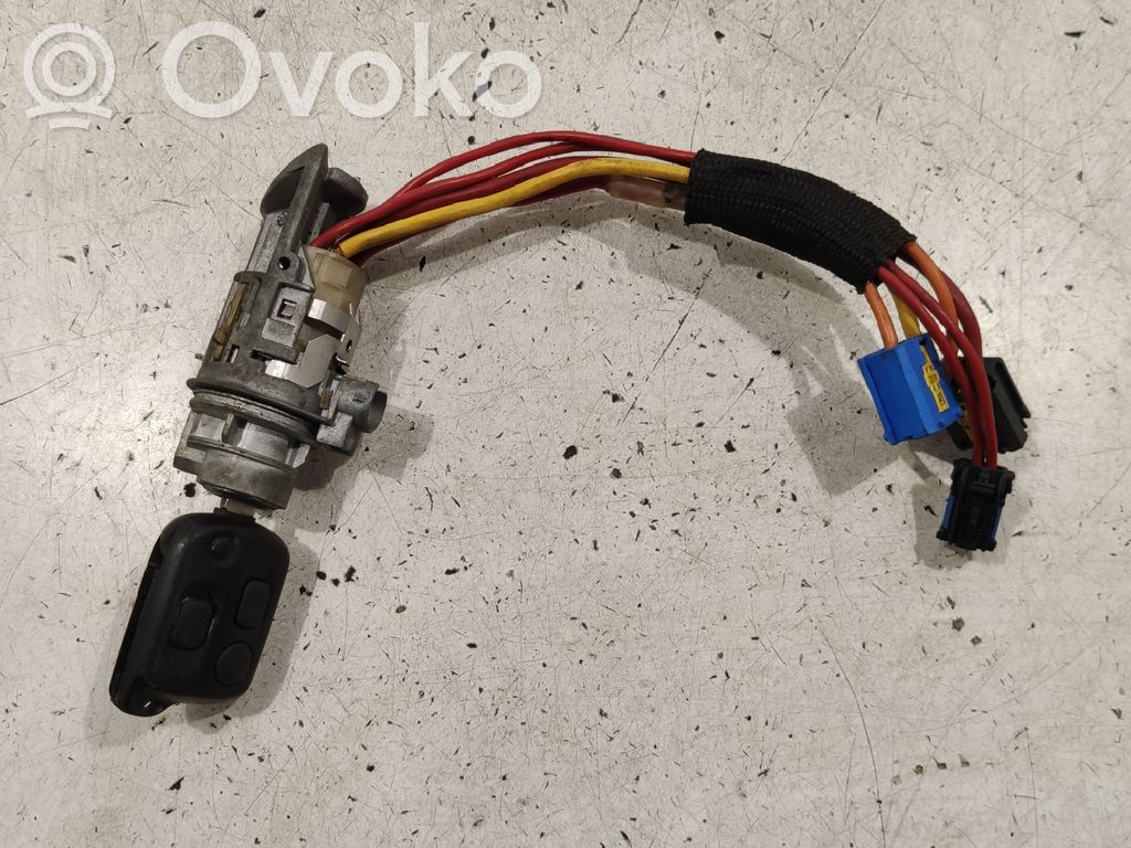 Peugeot 607 Užvedimo spynelė 