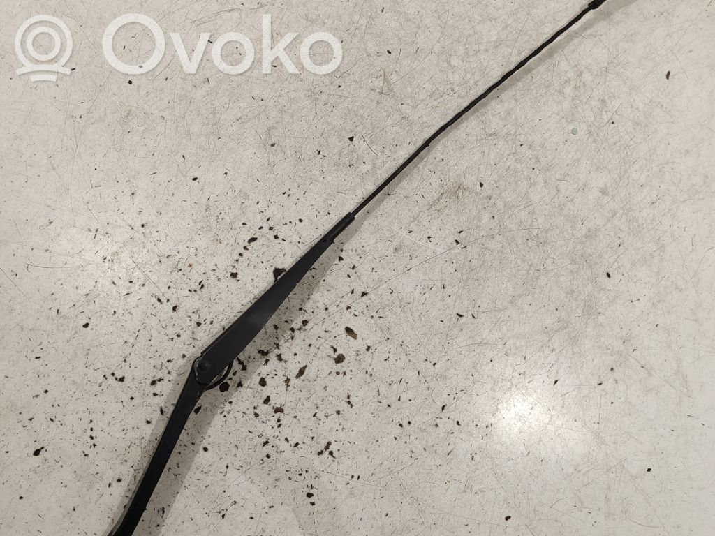 Ford Focus Front wiper blade arm 