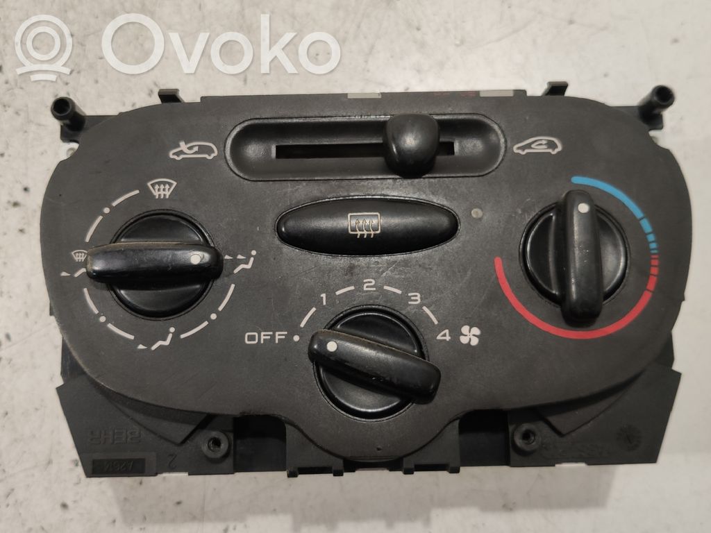 Peugeot 206 Climate control unit 