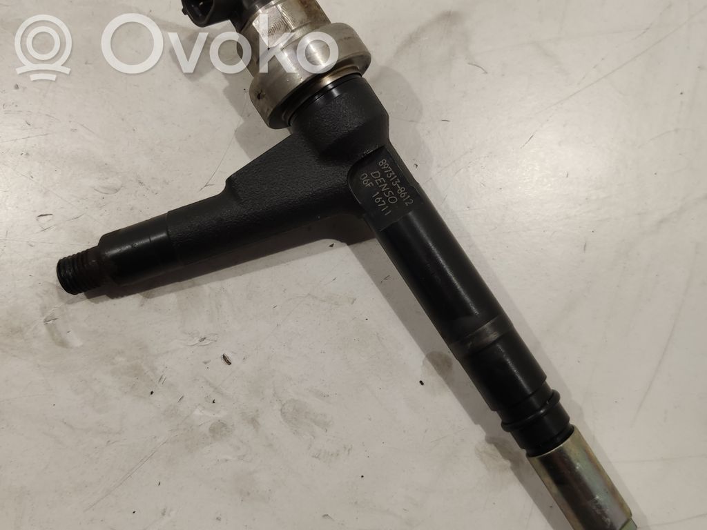 Opel Astra H Fuel injector 