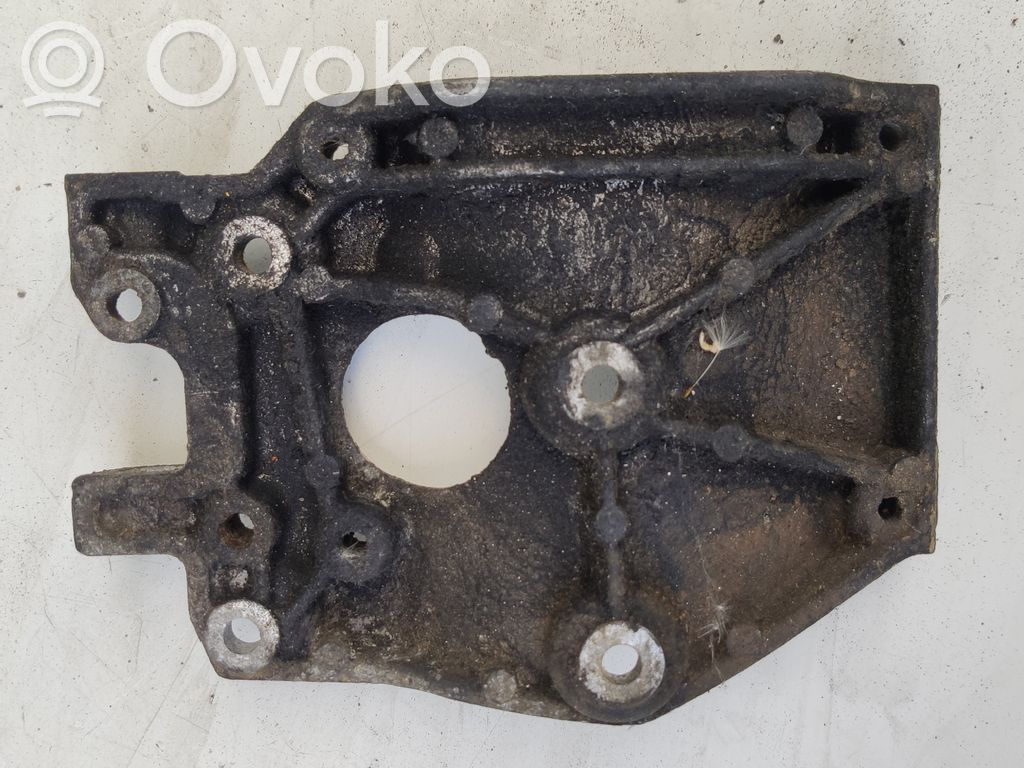 Peugeot 307 A/C compressor mount bracket 
