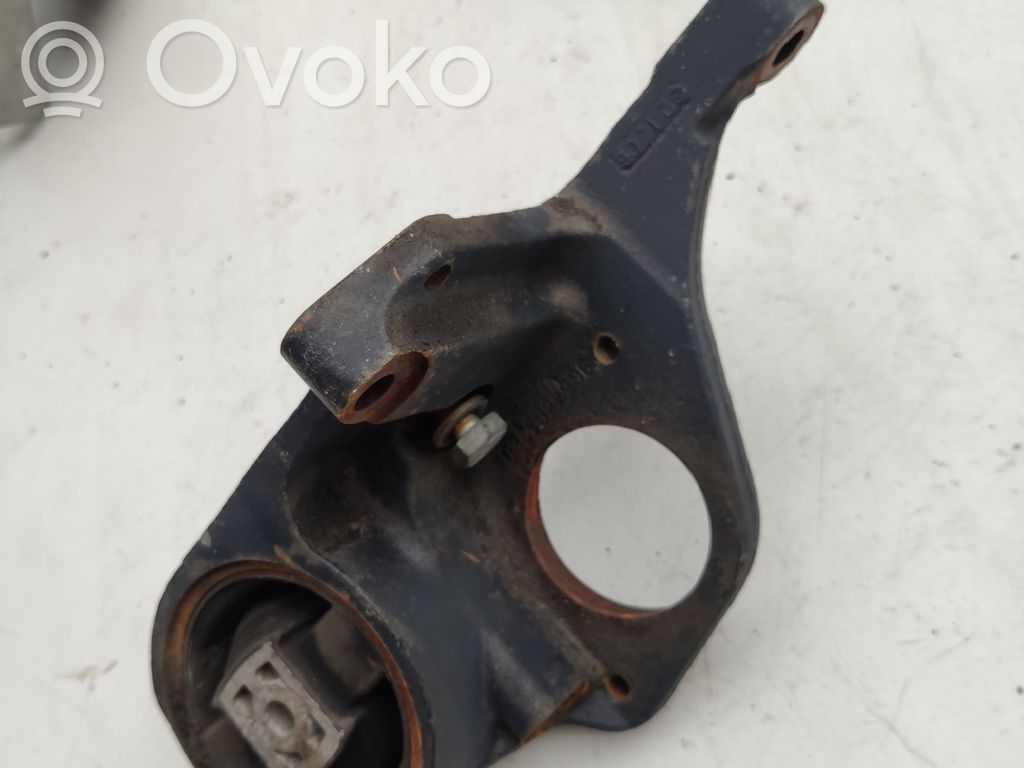 Citroen C5 Driveshaft support bearing bracket 