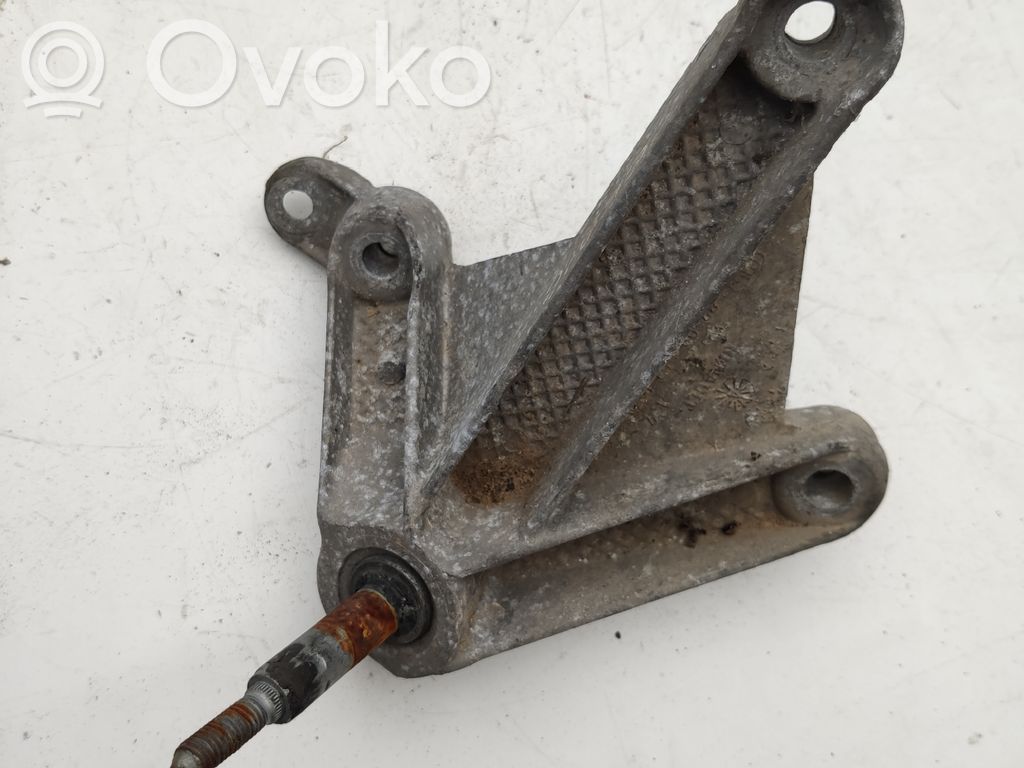 Renault Scenic II -  Grand scenic II Engine mounting bracket 