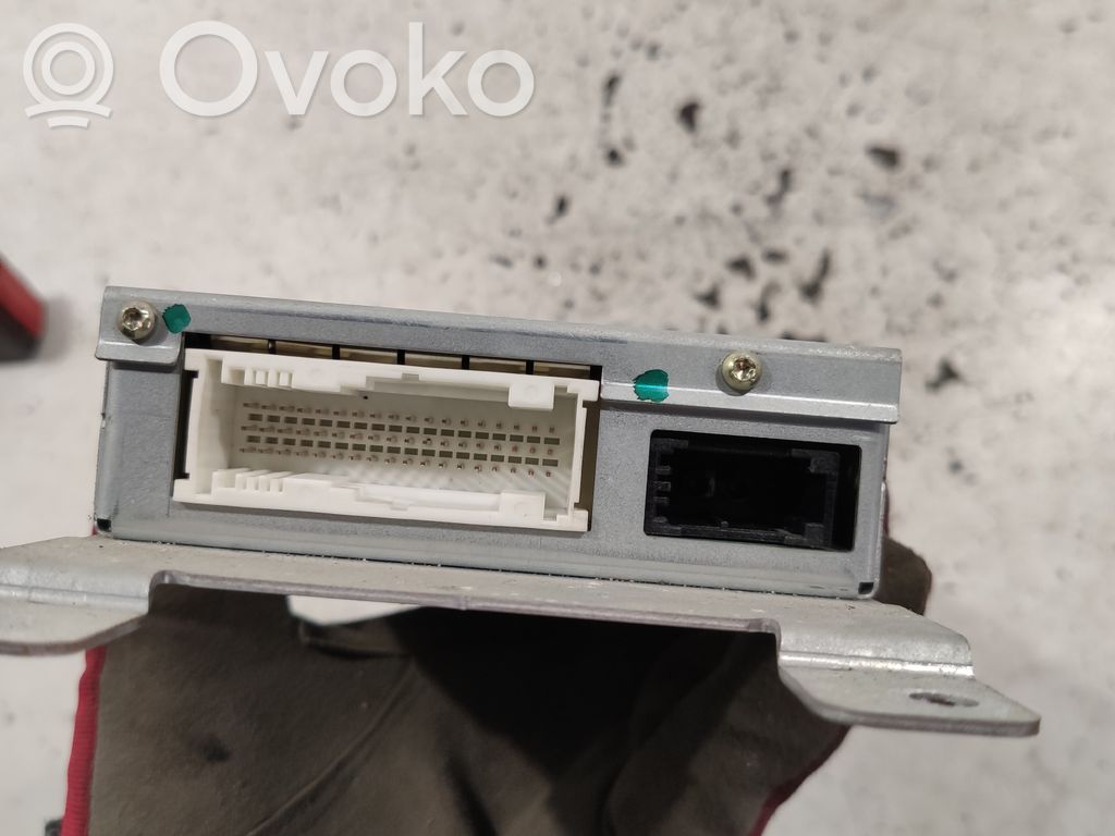 BMW 5 E60 E61 Antenos stiprintuvas 