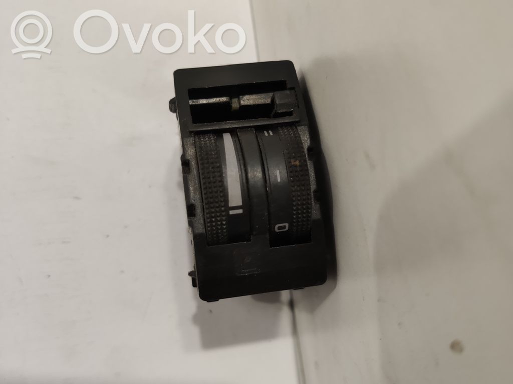 Audi A6 S6 C5 4B Headlight level height control switch 