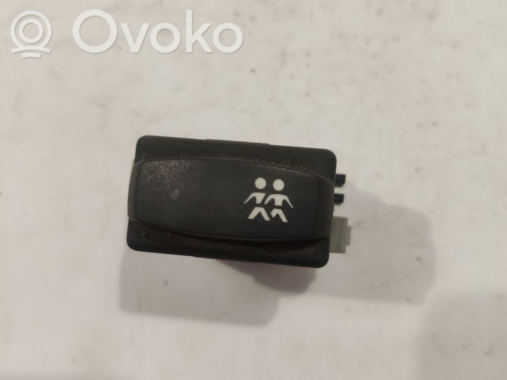 Renault Vel Satis Child safety switch 