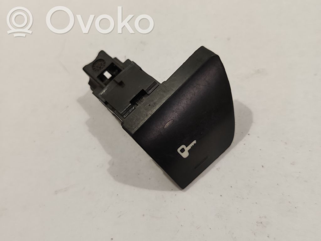 Peugeot 307 Central locking switch button 