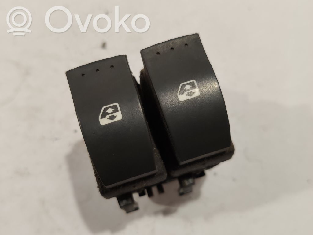 Renault Laguna II Electric window control switch 
