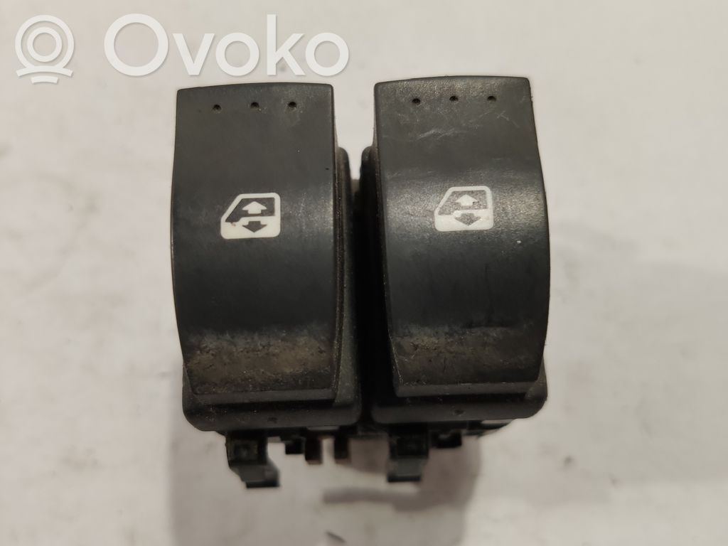 Renault Laguna II Electric window control switch 