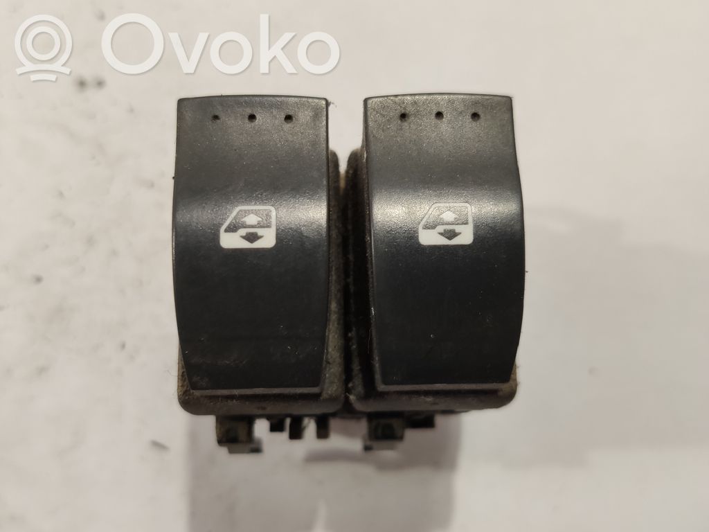 Renault Laguna II Electric window control switch 