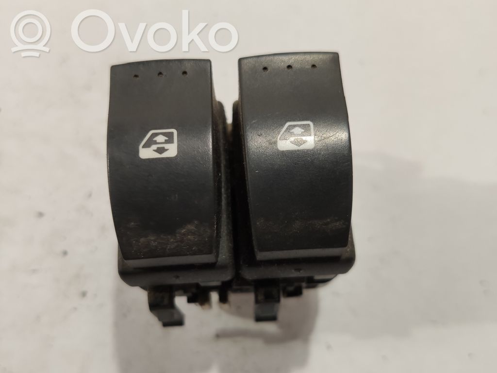 Renault Laguna II Electric window control switch 