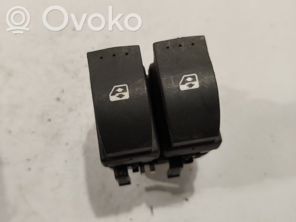 Renault Laguna II Electric window control switch 