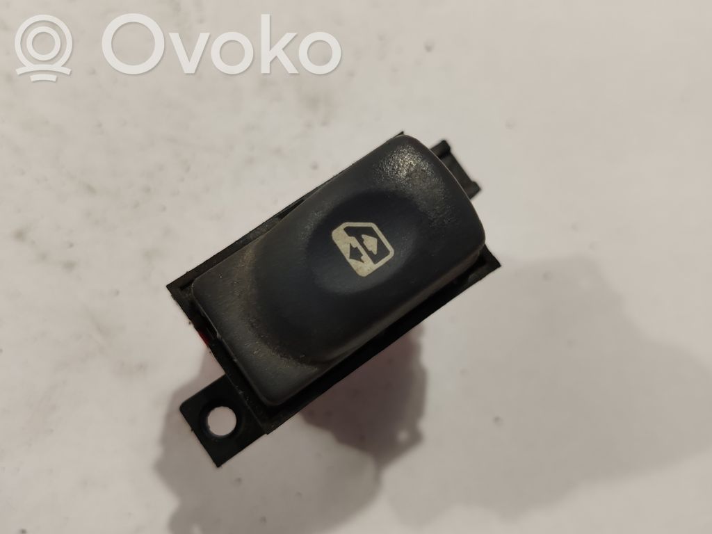 Renault Espace III Electric window control switch 