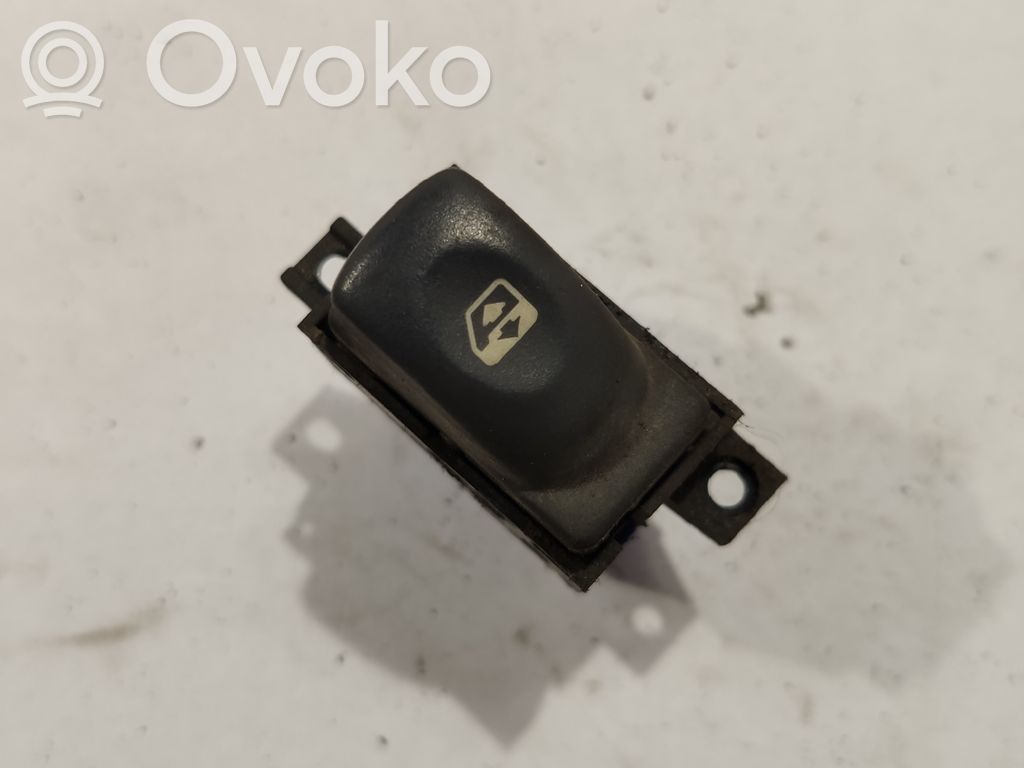 Renault Espace III Electric window control switch 