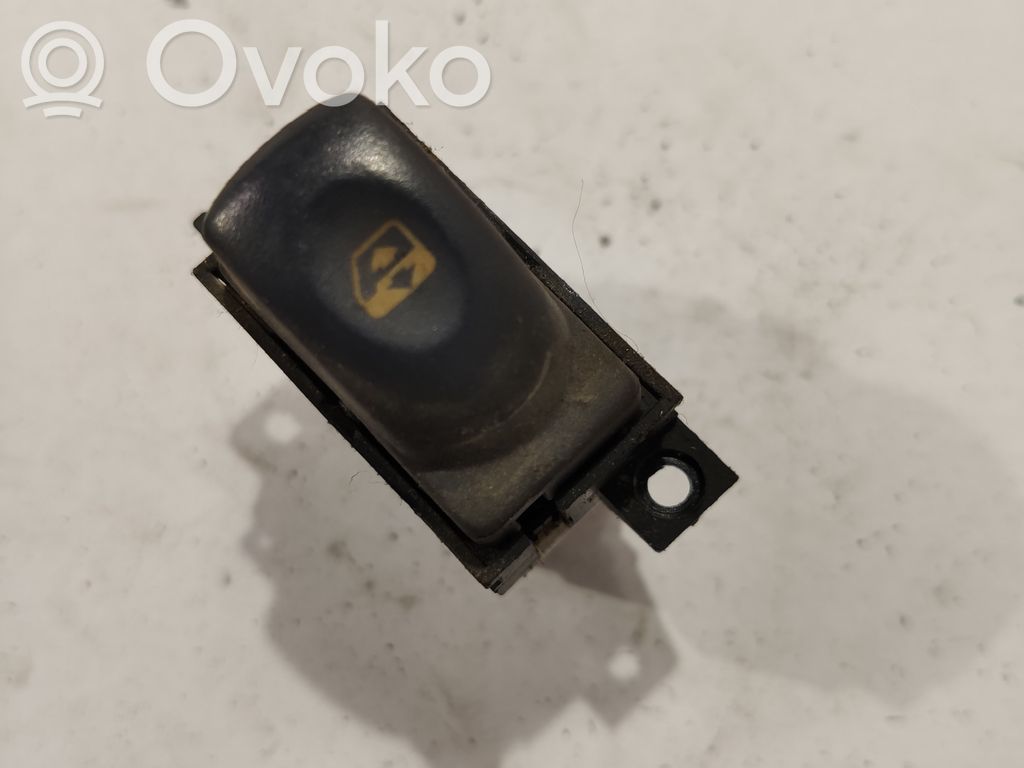 Renault Espace III Electric window control switch 